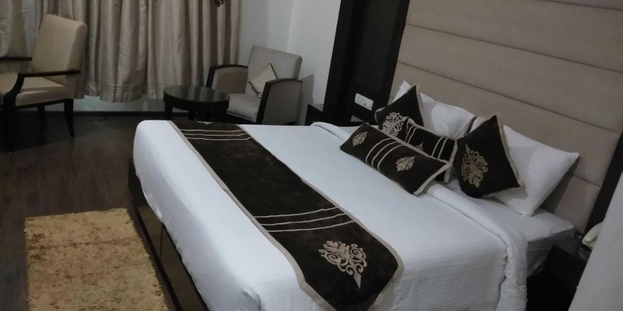 Hotel Pitrashish Pride Igi Intl Airport Delhi Екстер'єр фото