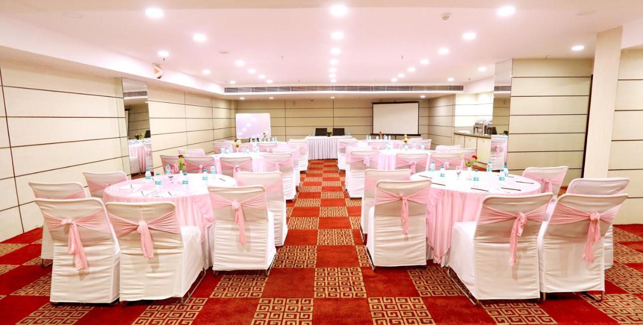 Hotel Pitrashish Pride Igi Intl Airport Delhi Екстер'єр фото