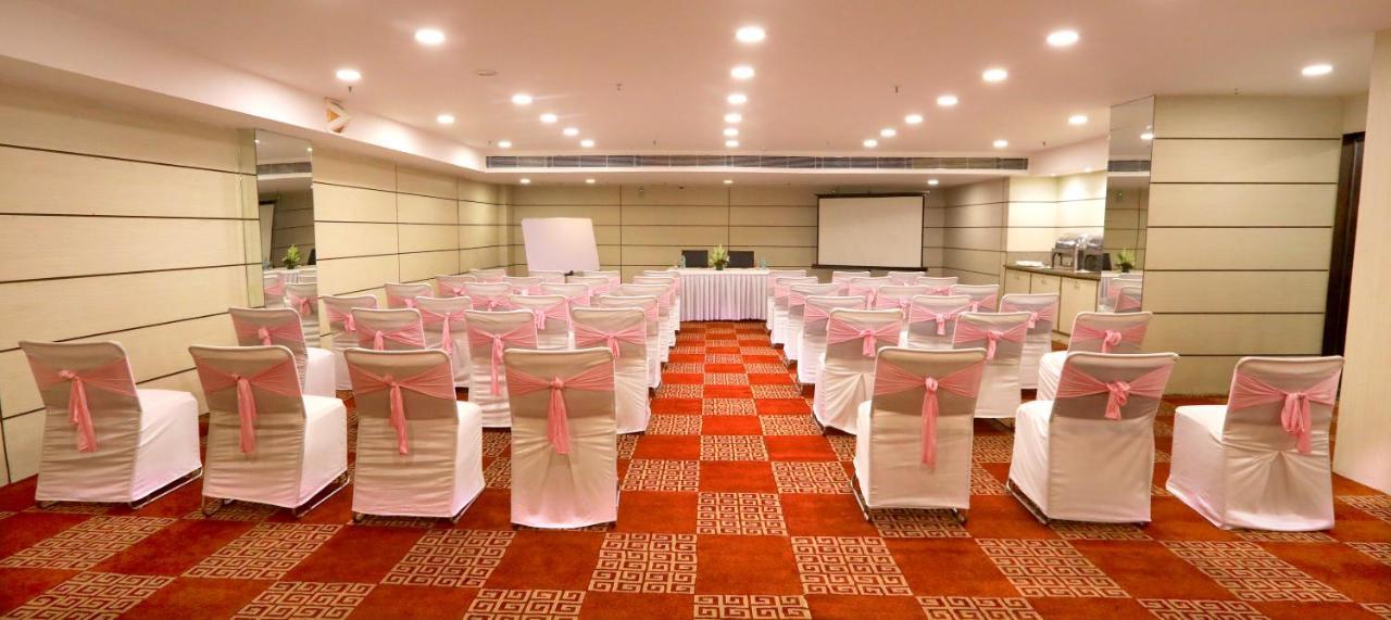 Hotel Pitrashish Pride Igi Intl Airport Delhi Екстер'єр фото