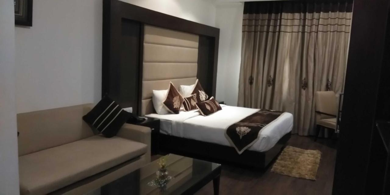 Hotel Pitrashish Pride Igi Intl Airport Delhi Екстер'єр фото