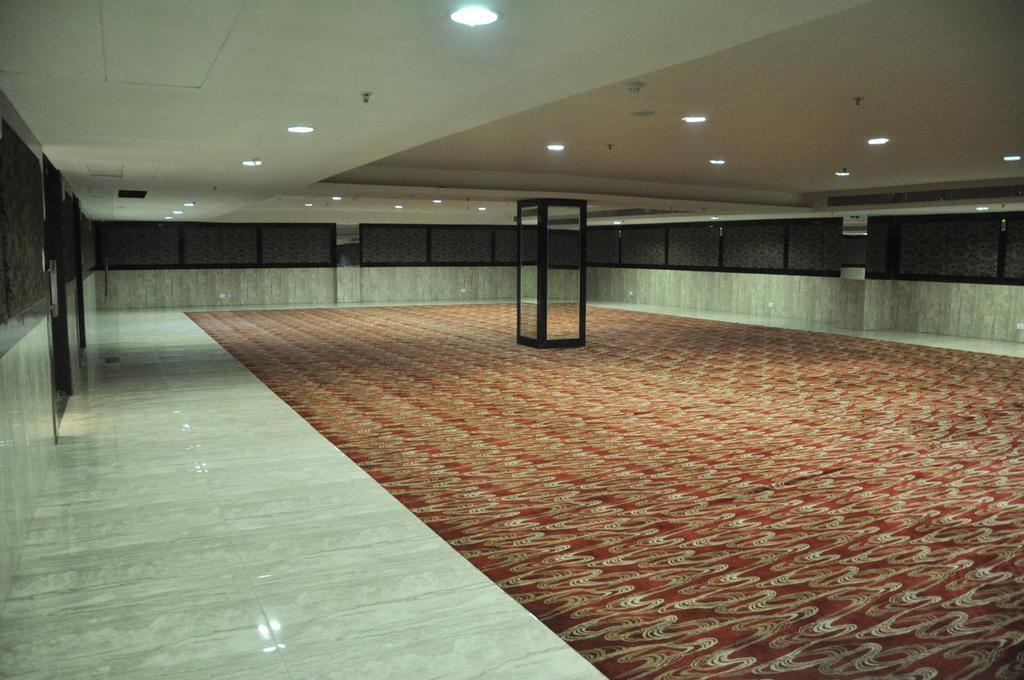 Hotel Pitrashish Pride Igi Intl Airport Delhi Екстер'єр фото